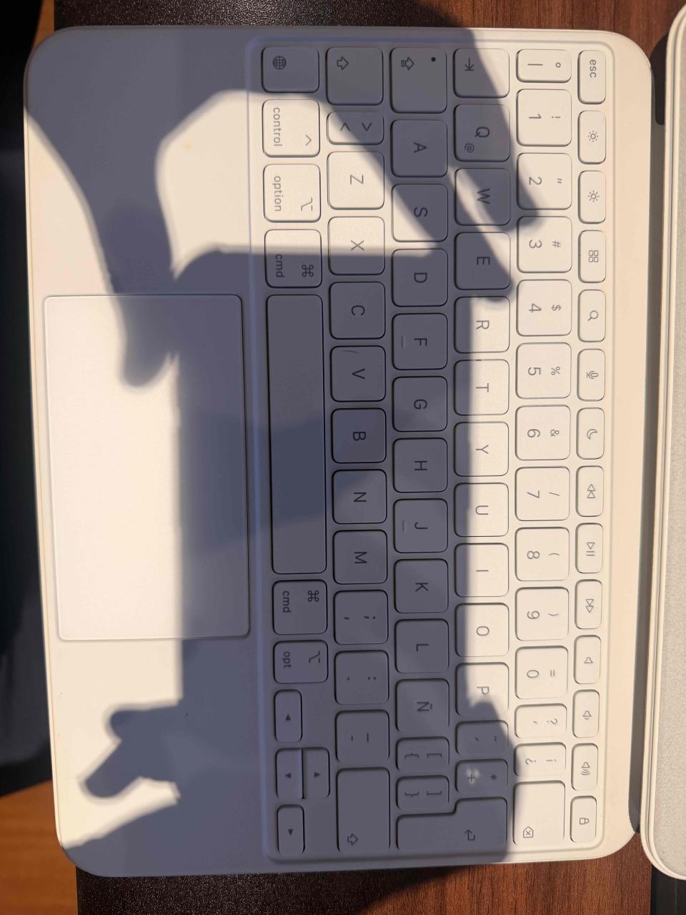 Magic keyboard, IPad 10 generación - miniatura 3