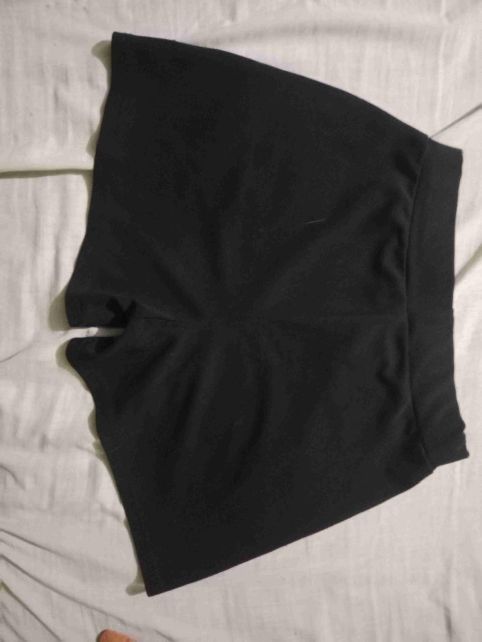 Shorts negros casuales - miniatura 3