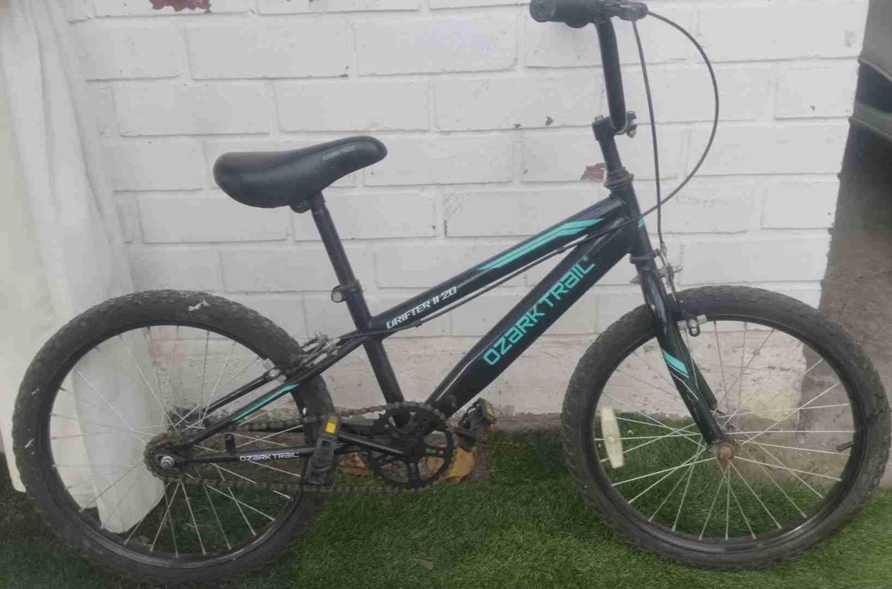 Bicicleta BMX Ozark Trail