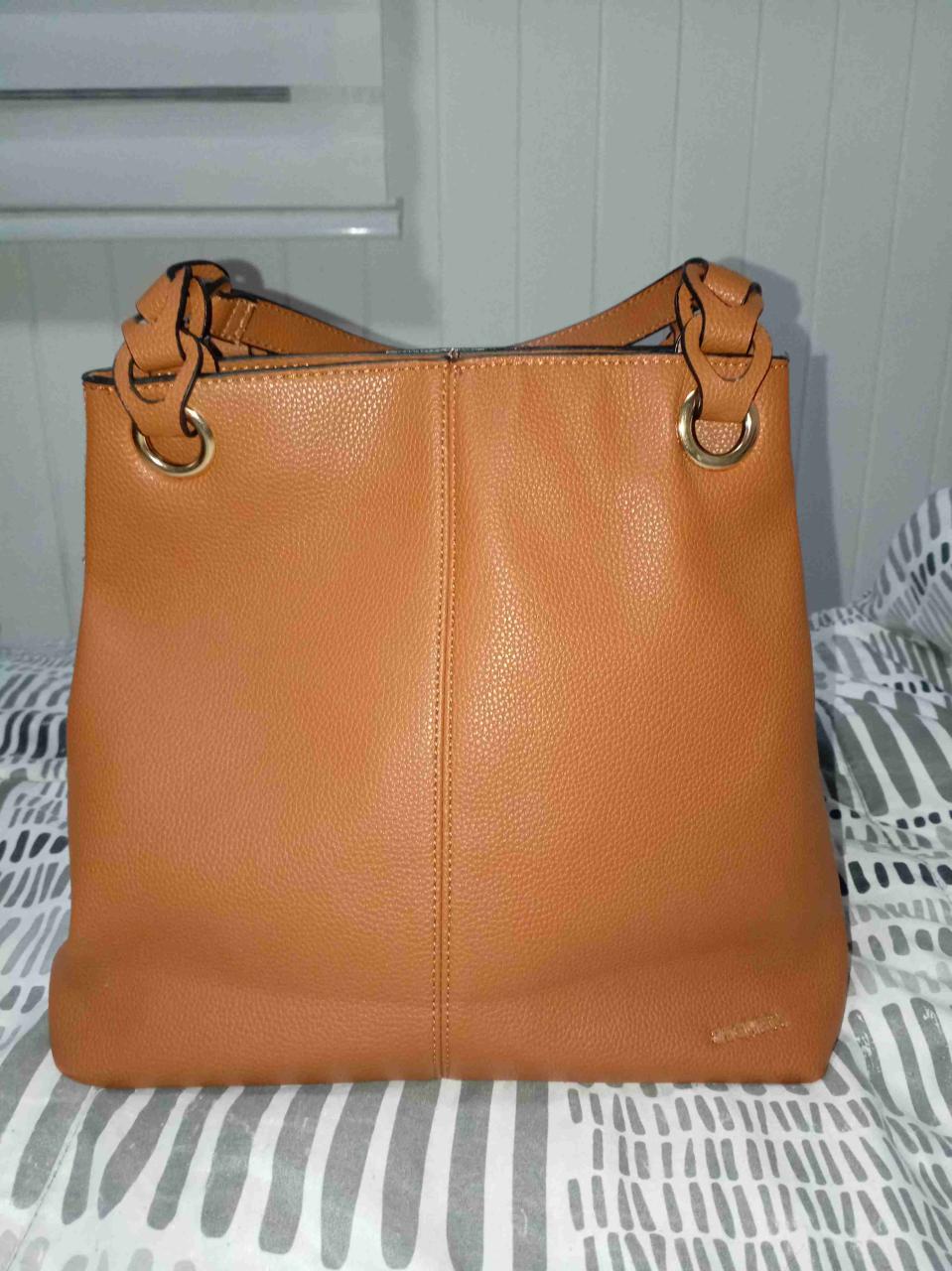 Cartera de ecocuero marrón