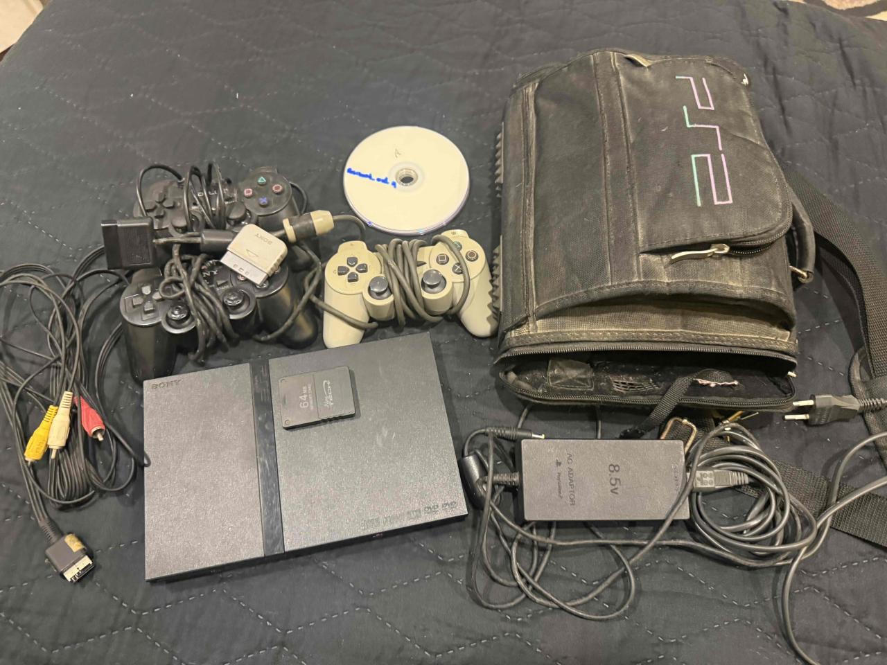 Consola PlayStation 2 con accesorios - miniatura 1