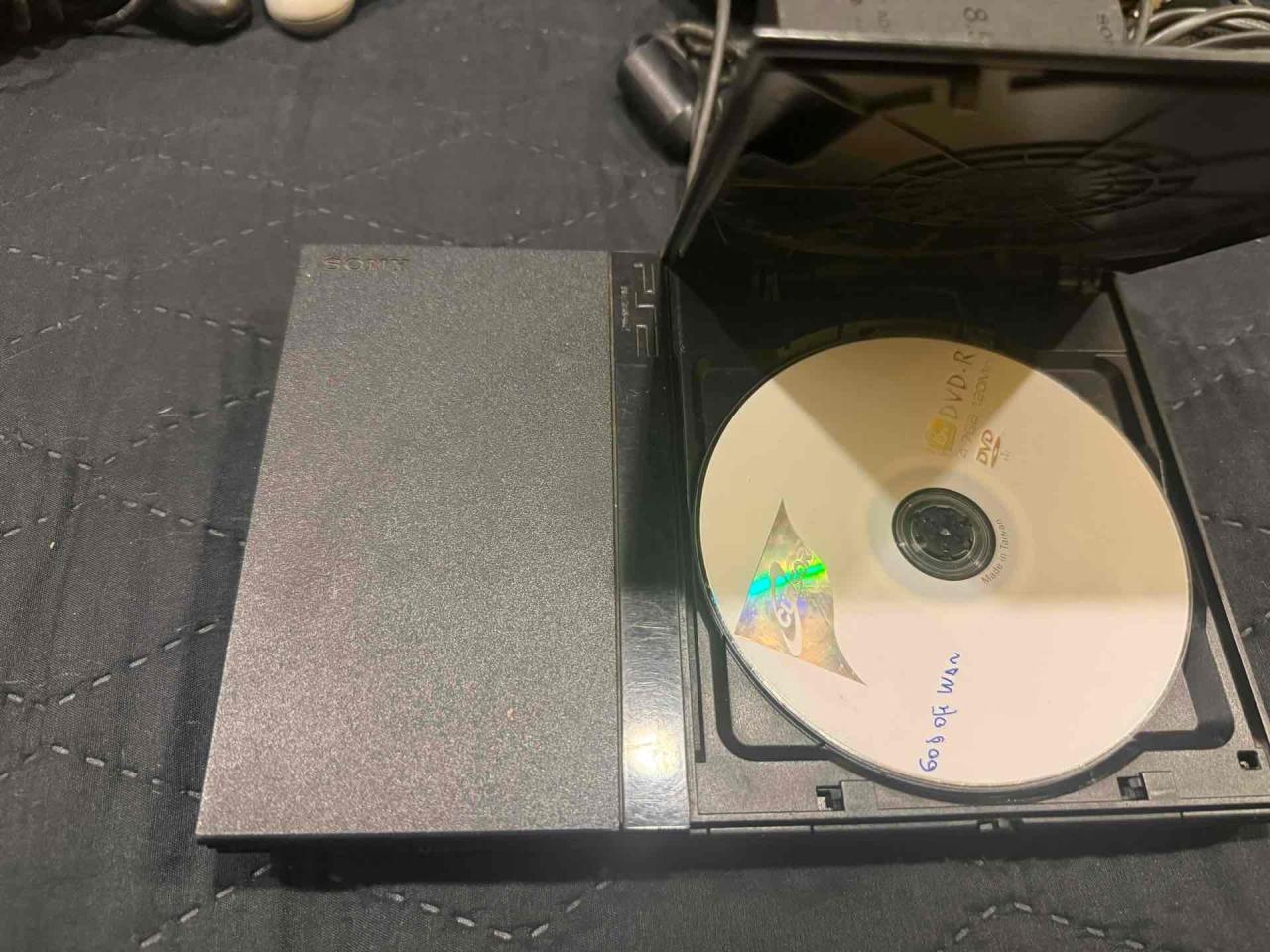 Consola PlayStation 2 con accesorios - miniatura 2