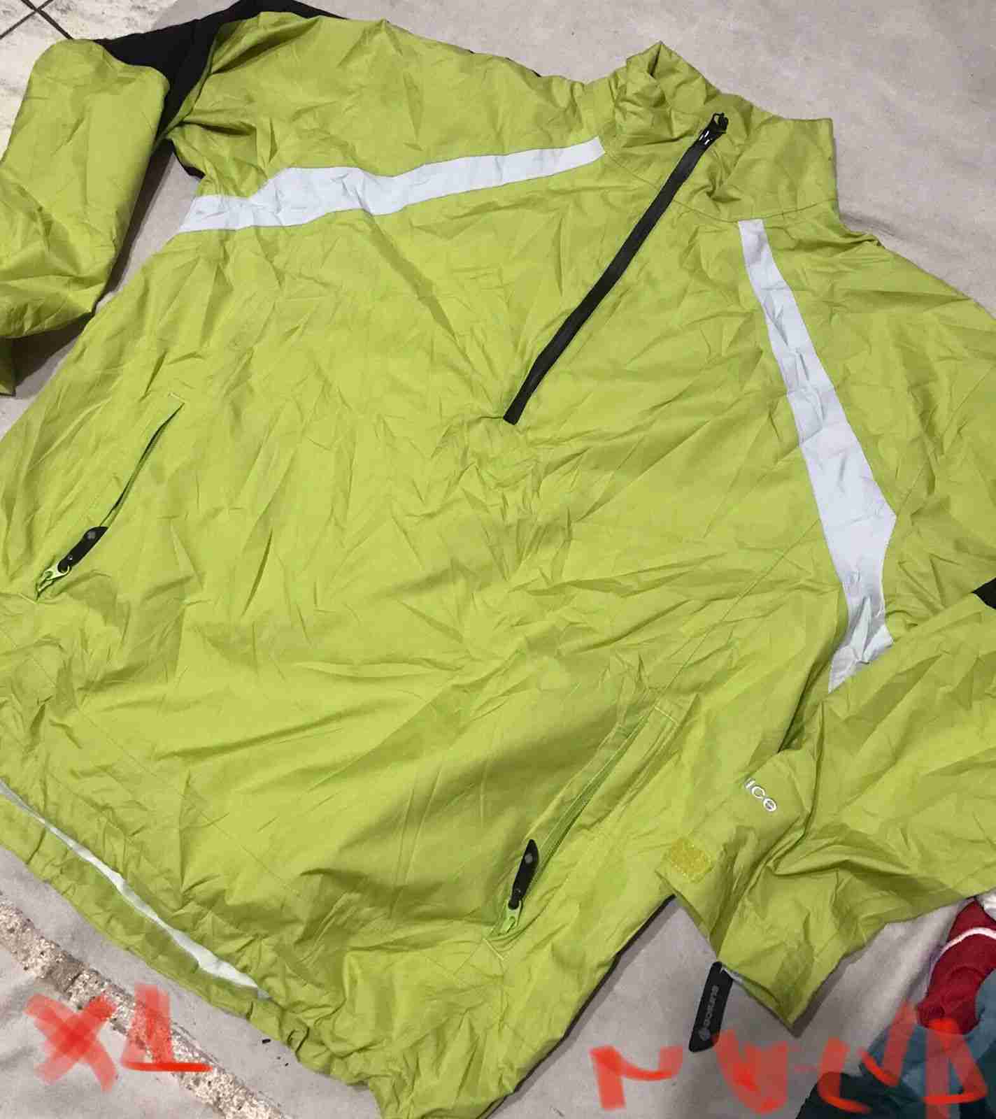 Cortavientos Nueva y impermeable (XL) - miniatura 1