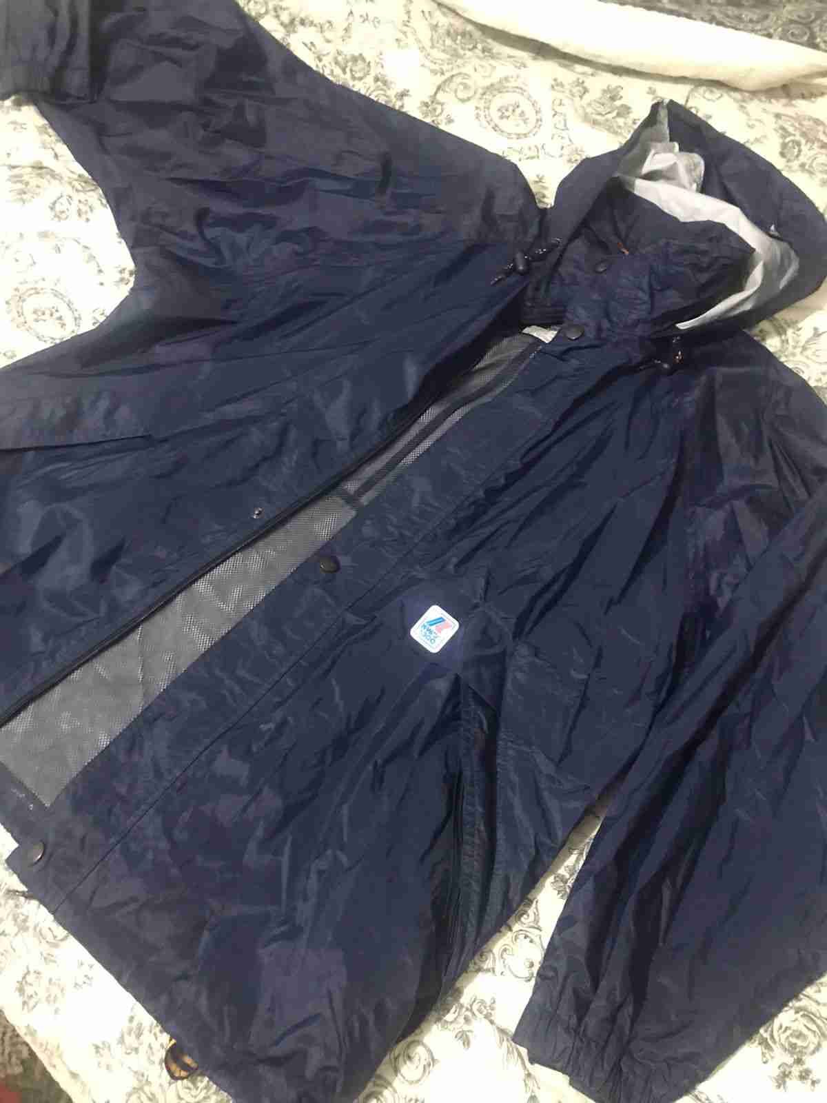 Cortavientos Nueva y impermeable (XL) - miniatura 3