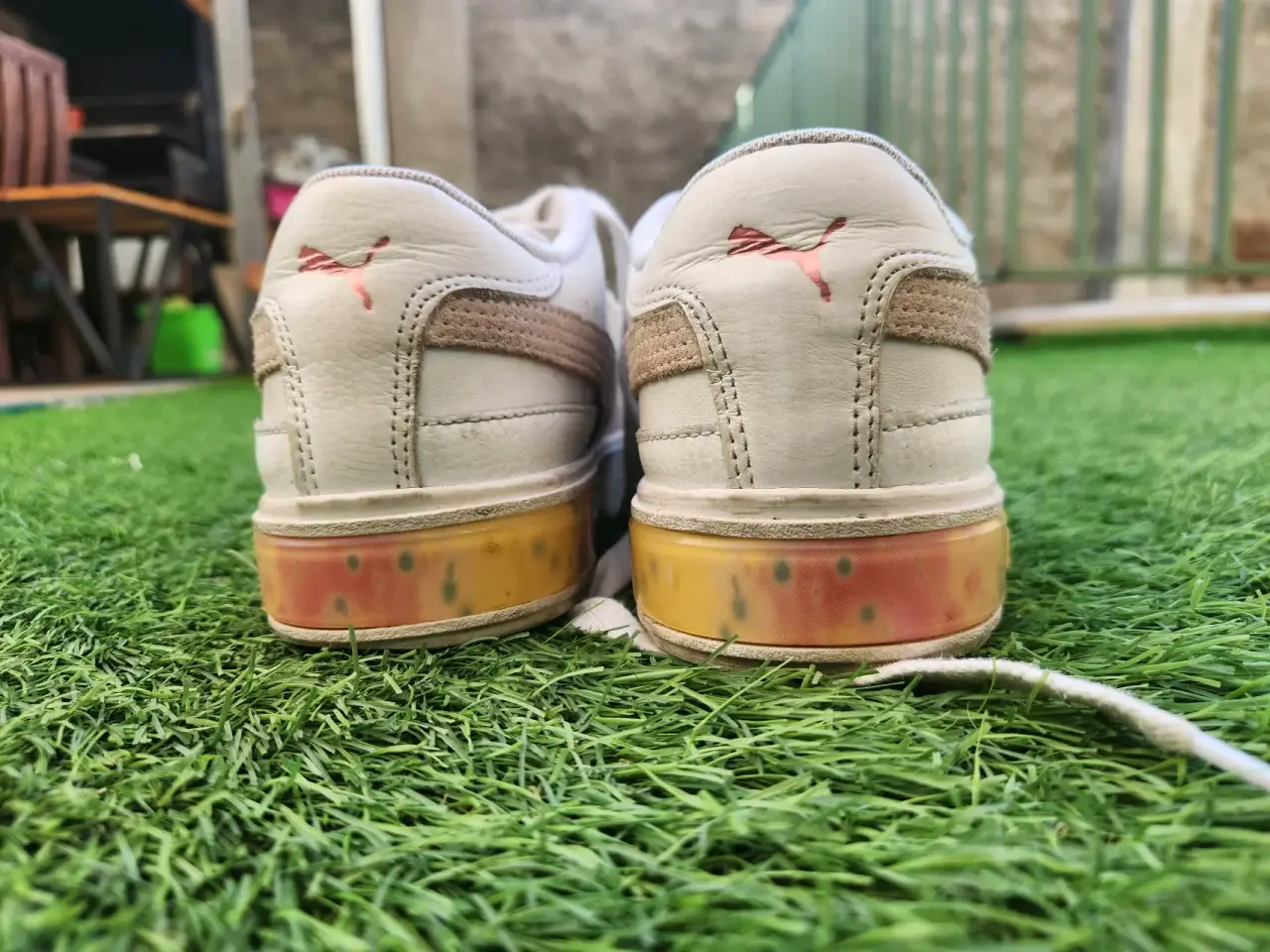 Zapatillas blancas deportivas - miniatura 4