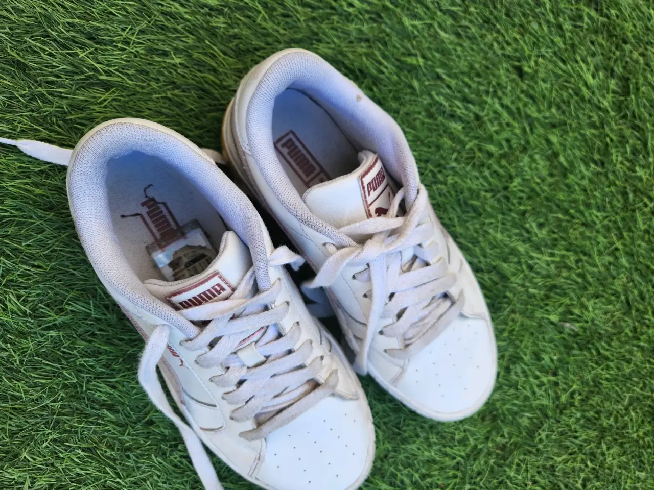 Zapatillas blancas deportivas - miniatura 5