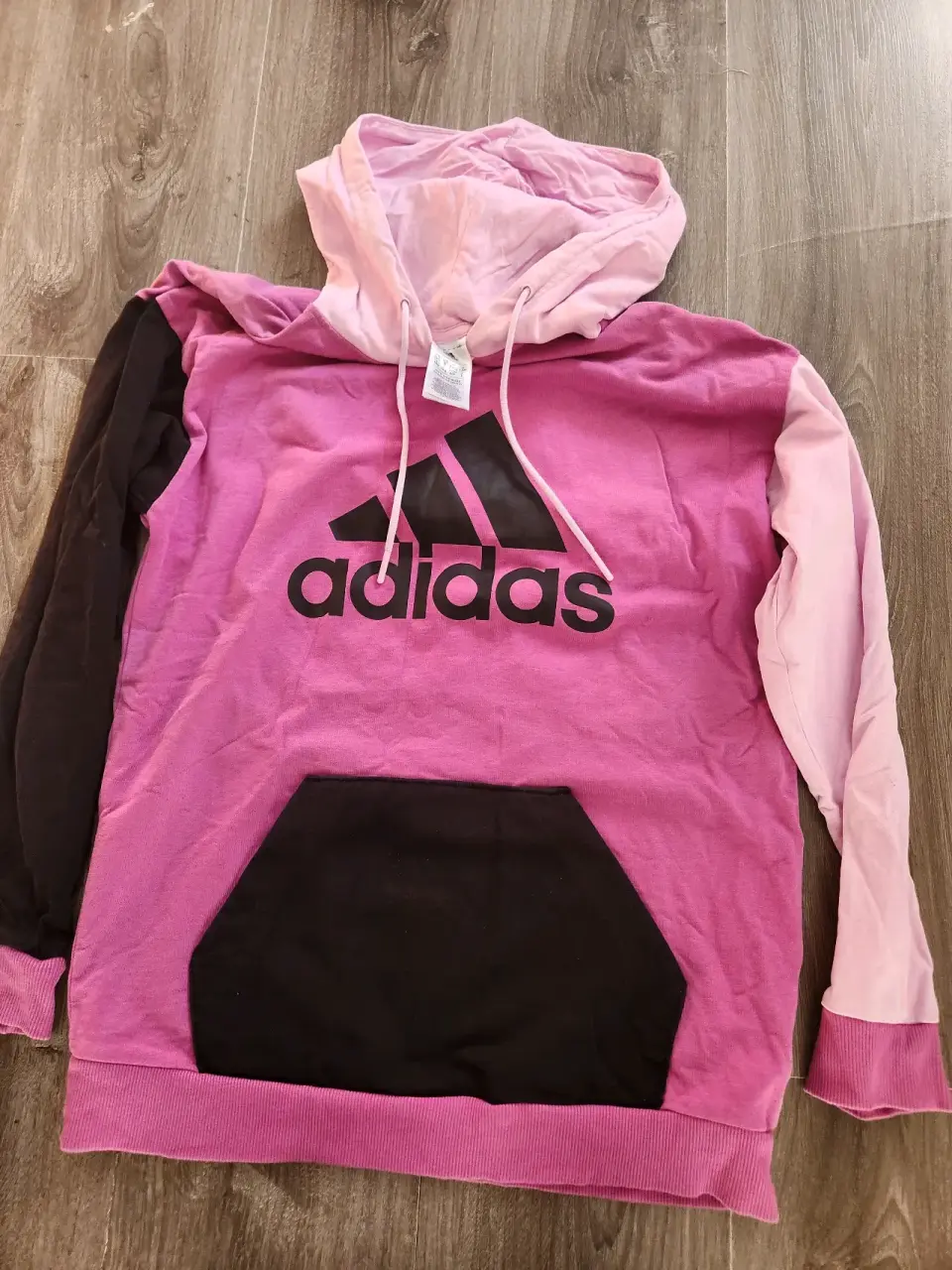 Polerón Adidas rosa estampado - miniatura 3
