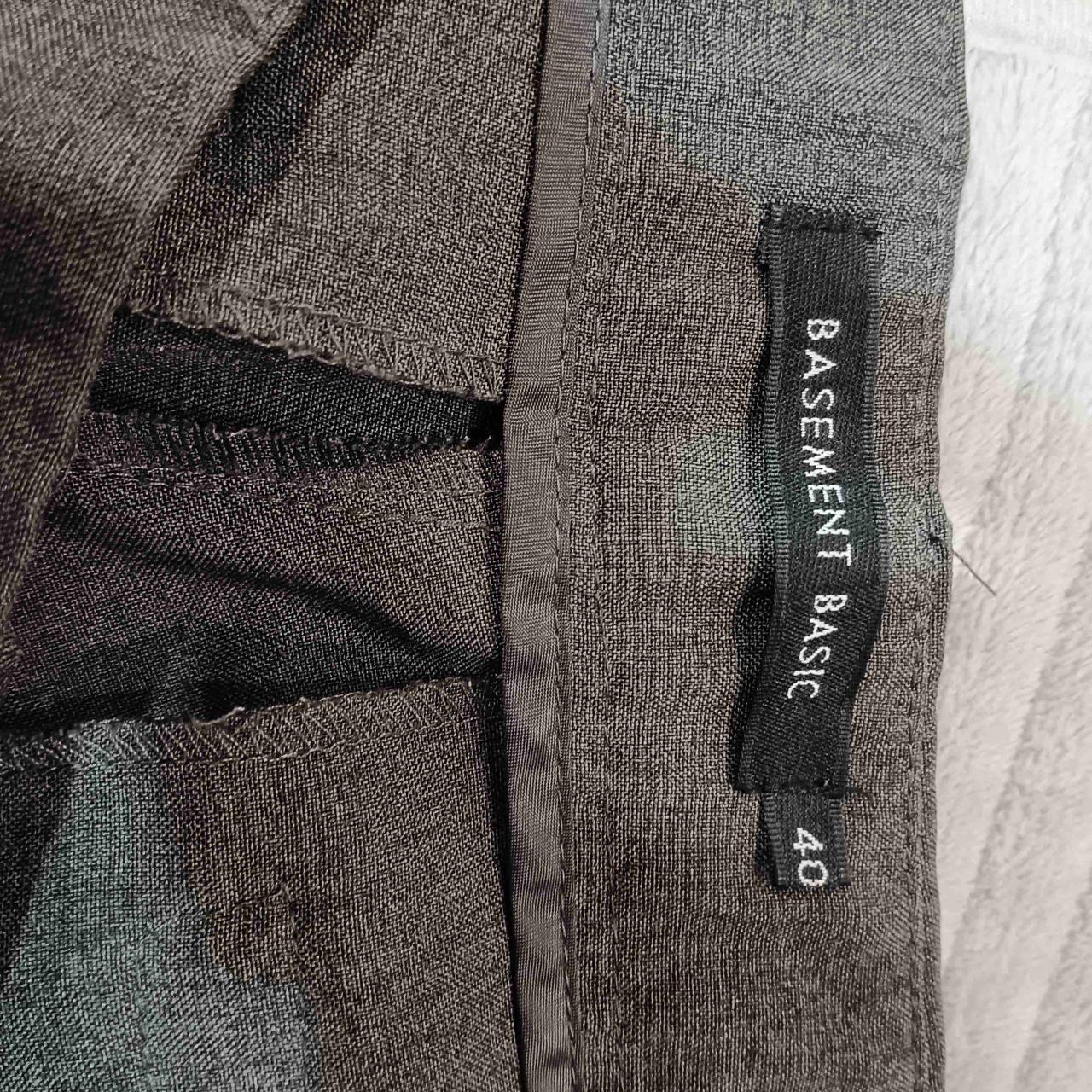 Pantalón formal Basement Talla 40 - miniatura 3