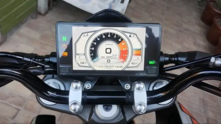 CF MOTO NK300 2021 - miniatura 4