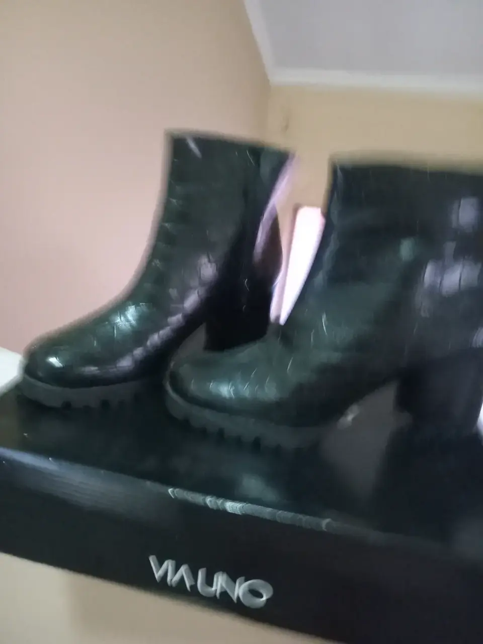 Botines negros Via Uno - miniatura 2