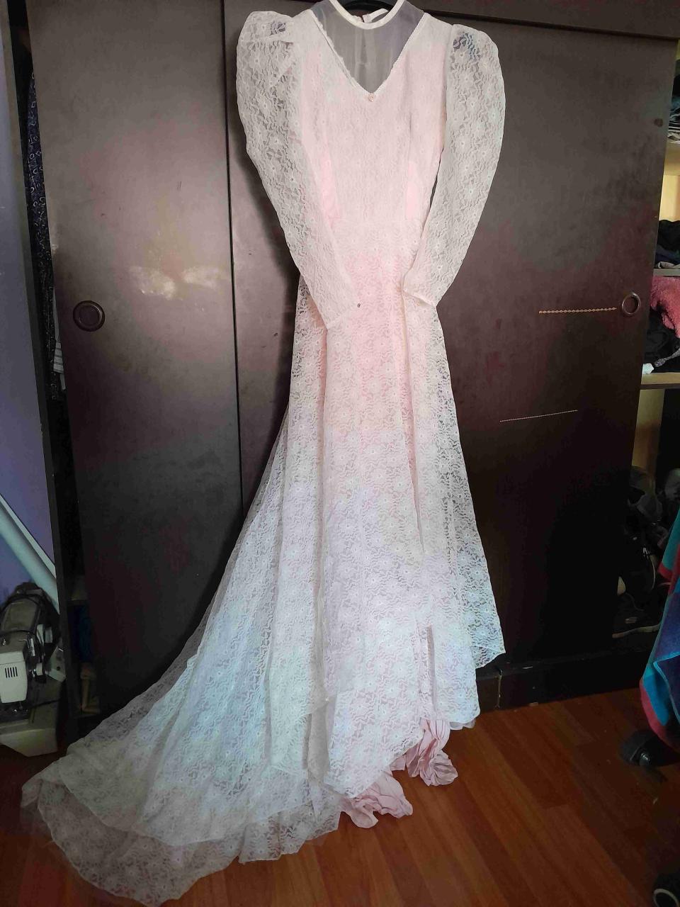 Vestido de novia rosado - miniatura 2