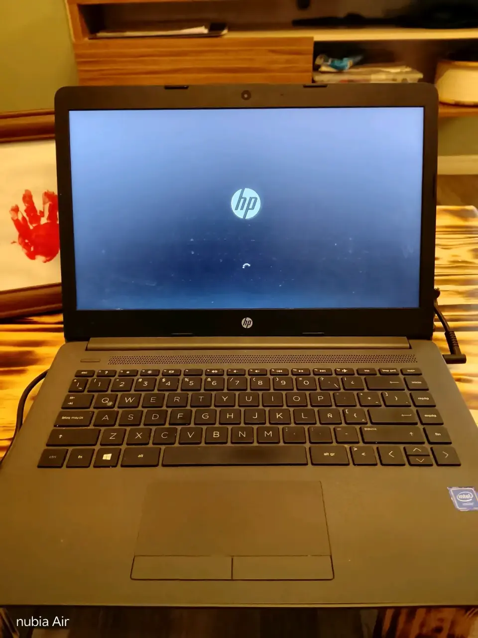 Notebook HP gris oscuro - miniatura 6