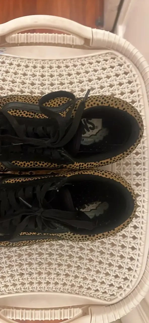Zapatillas negras con diseño animal print - miniatura 5