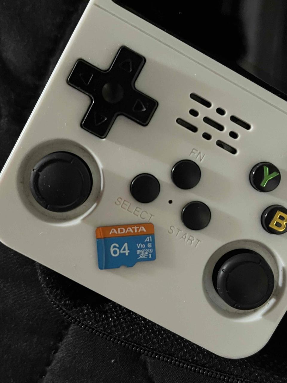 Consola portátil con juegos retro - miniatura 2