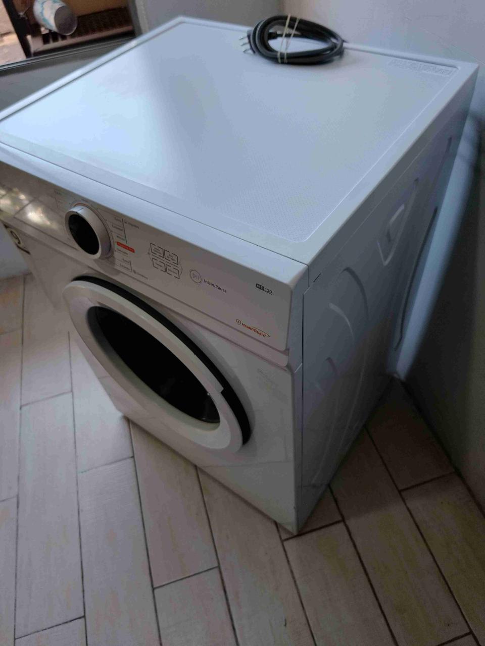 Secadora Midea 9 kg blanca - miniatura 2