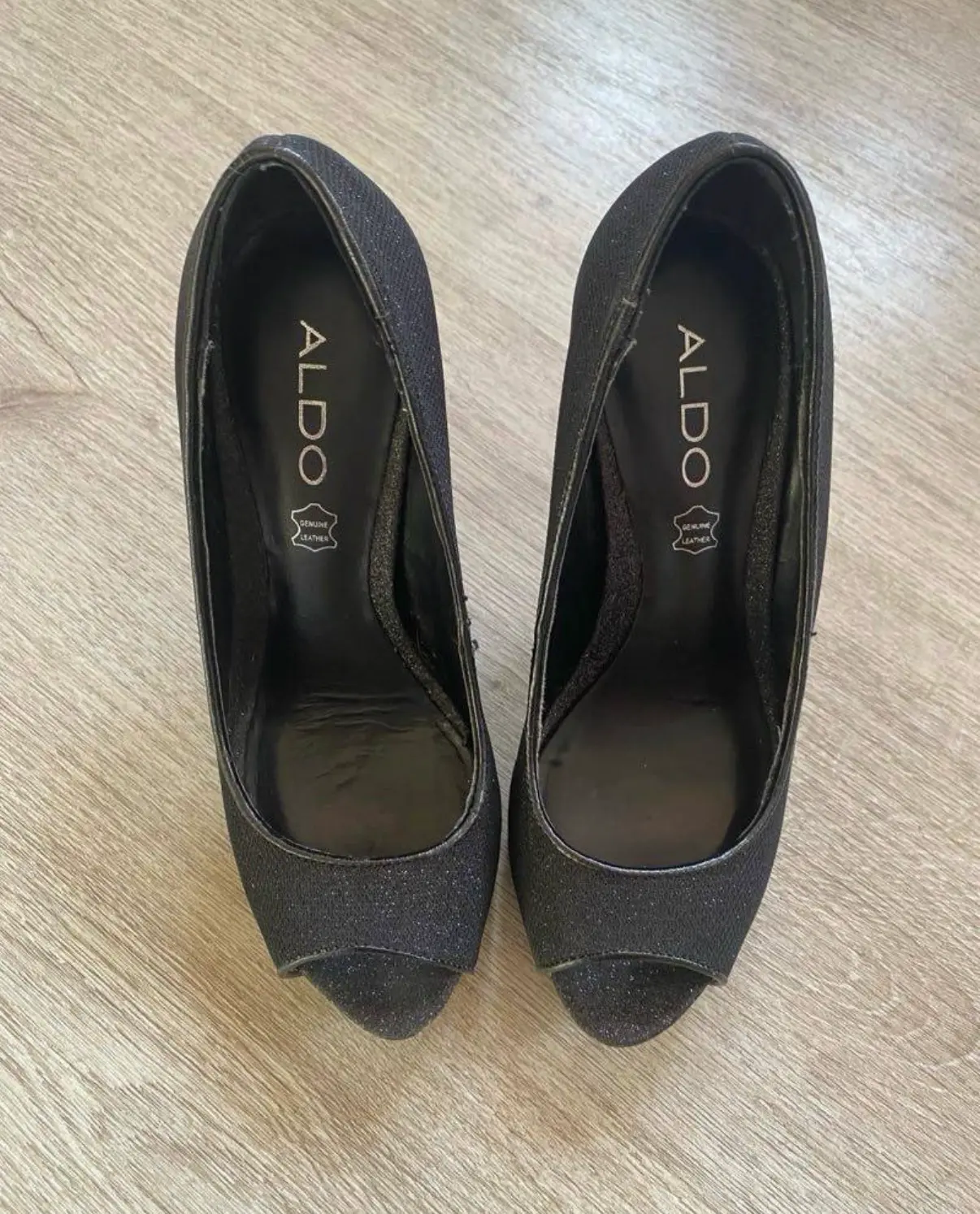 Tacones negros con brillo - miniatura 2