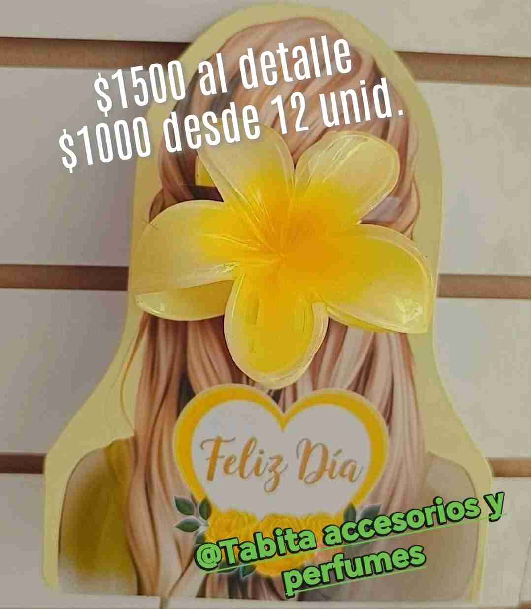 Accesorio floral para el cabello - miniatura 1