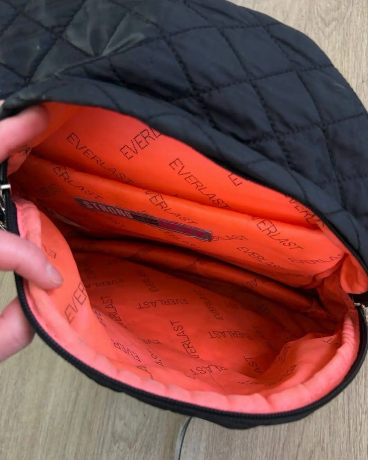 Mochila negra acolchada Everlast - miniatura 2