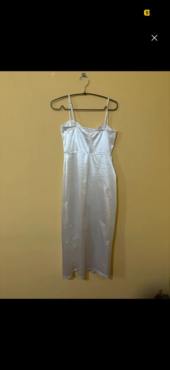 Vestido satén blanco elegante - miniatura 2