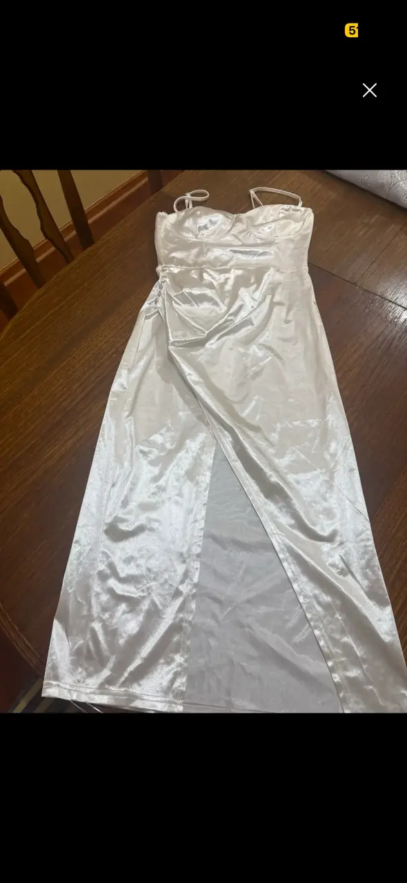 Vestido satén blanco elegante - miniatura 3