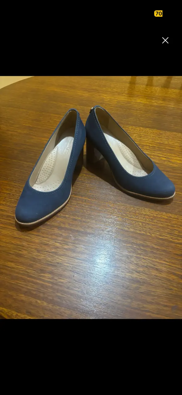 Zapatos de tacón azul oscuro - miniatura 1