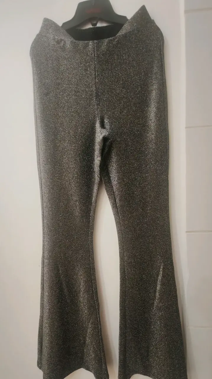 Pantalones naranjas con textura - miniatura 6