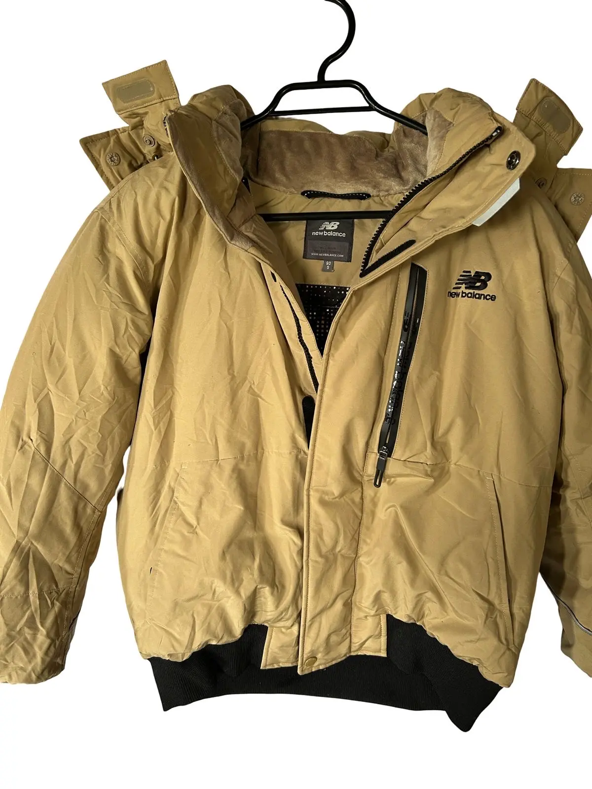 Chaqueta beige New Balance
