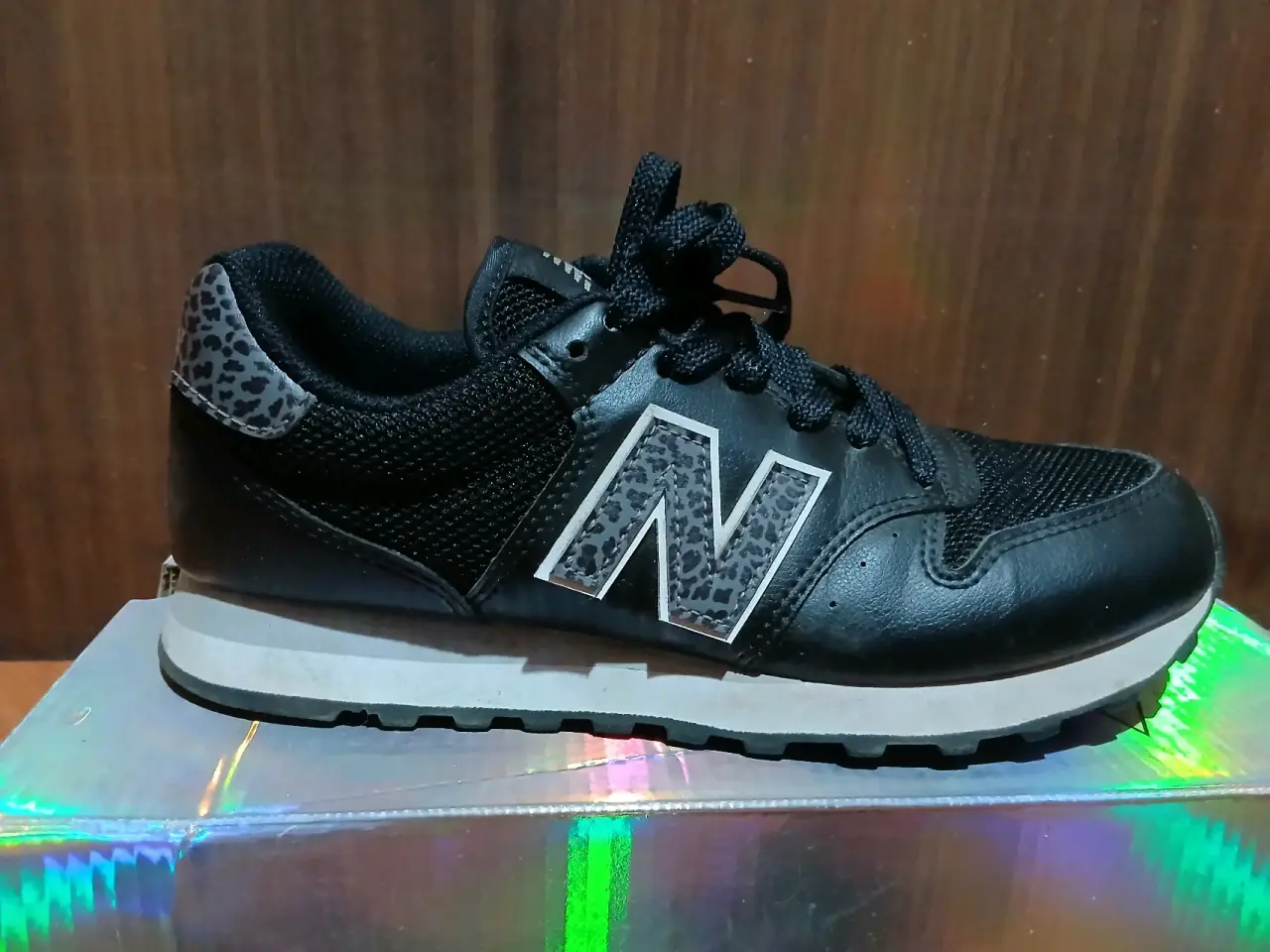 Zapatilla deportiva negra