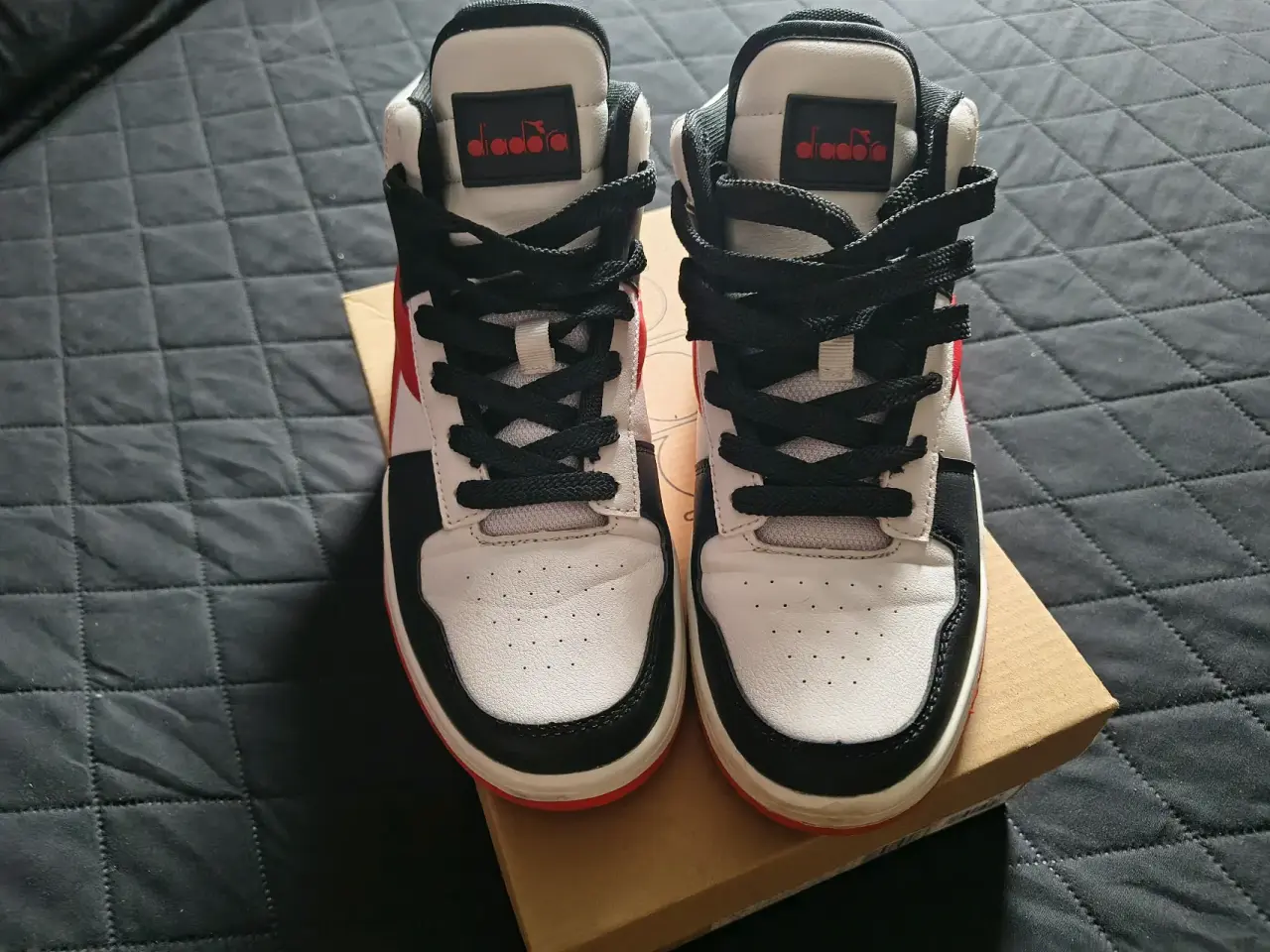 Zapatillas Diadora N°37 - miniatura 2