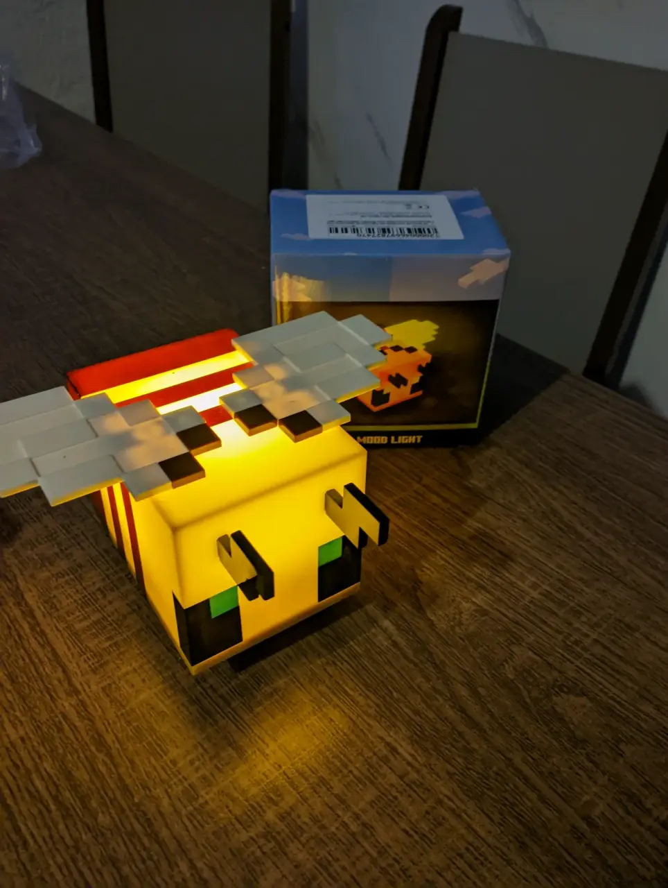 Luz ambiental de abeja Minecraft - miniatura 1