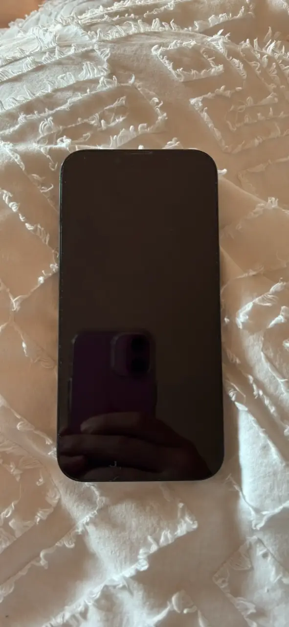 iPhone 13 en buen estado - miniatura 6