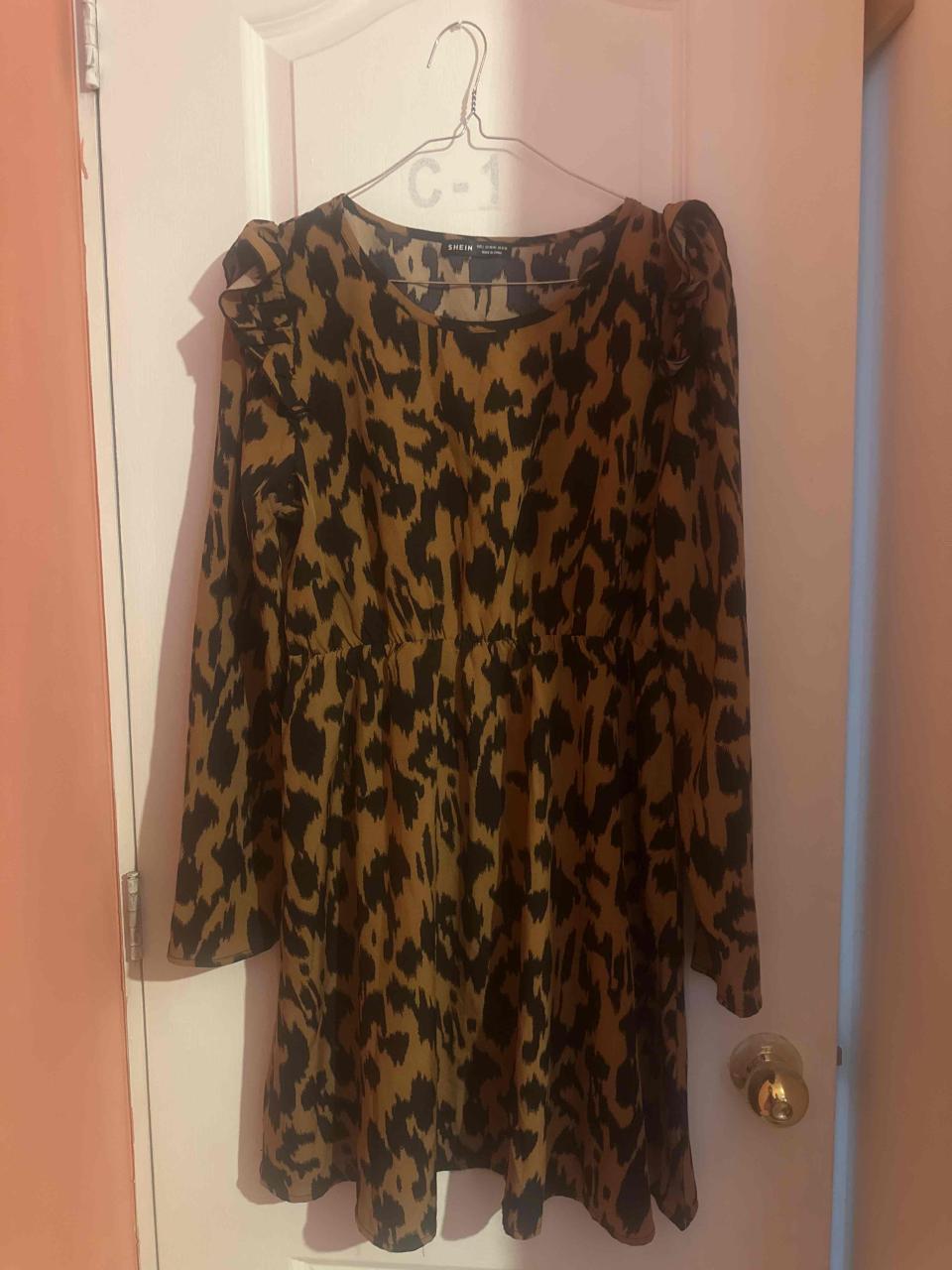 Vestido estampado animal print