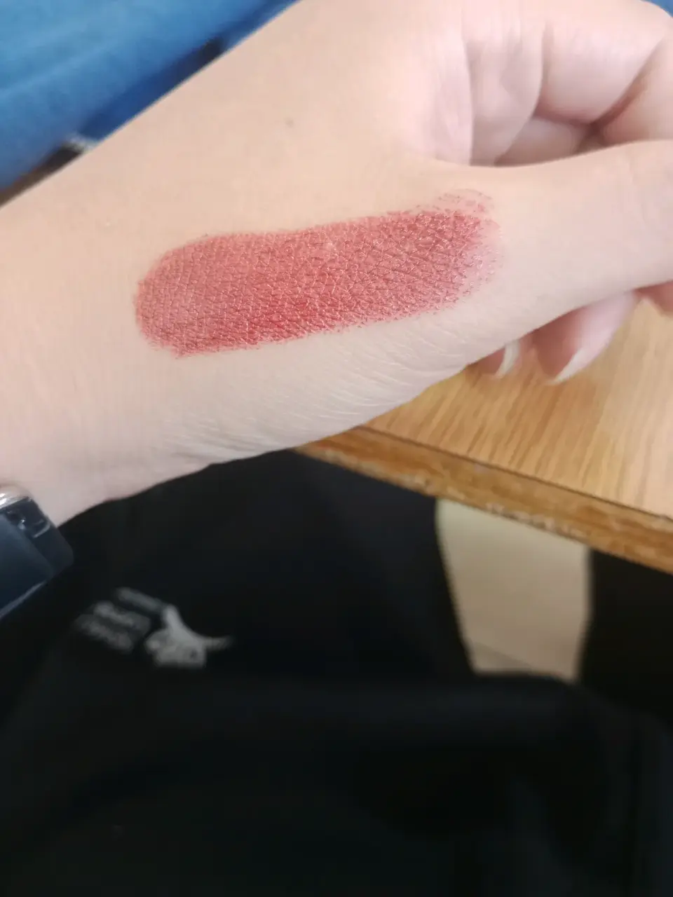 Bálsamo labial rojo cuidado - miniatura 3