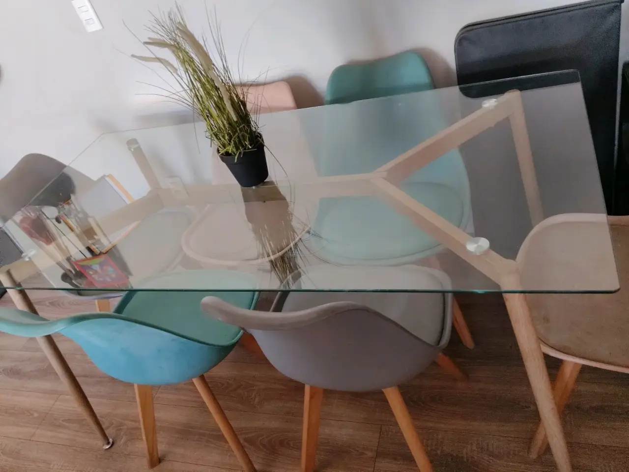 Mesa comedor con vidrio templado - miniatura 4