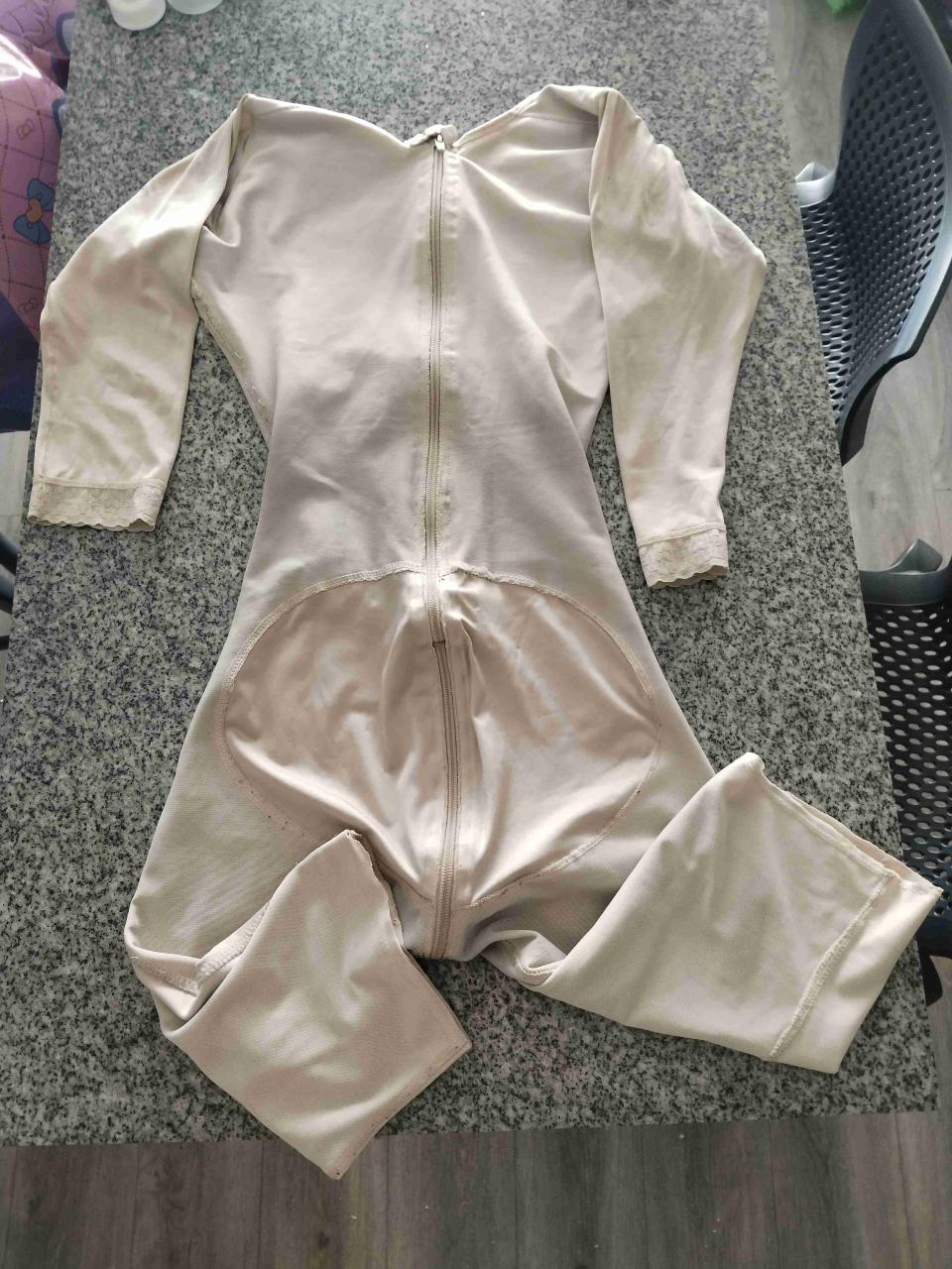 Faja  beige con encaje - miniatura 2