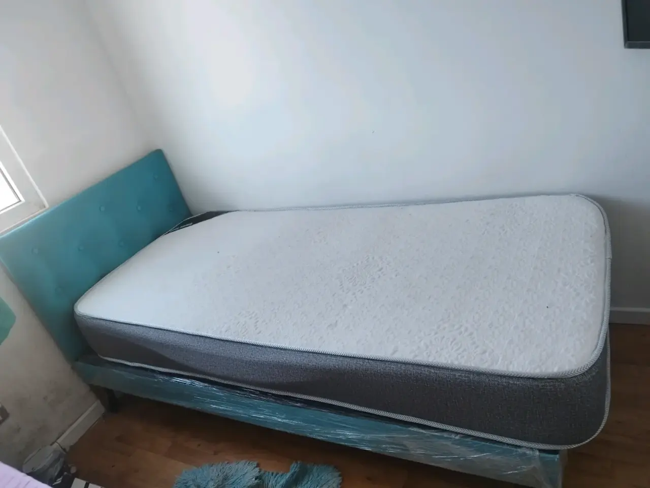 Cama individual usada - miniatura 3