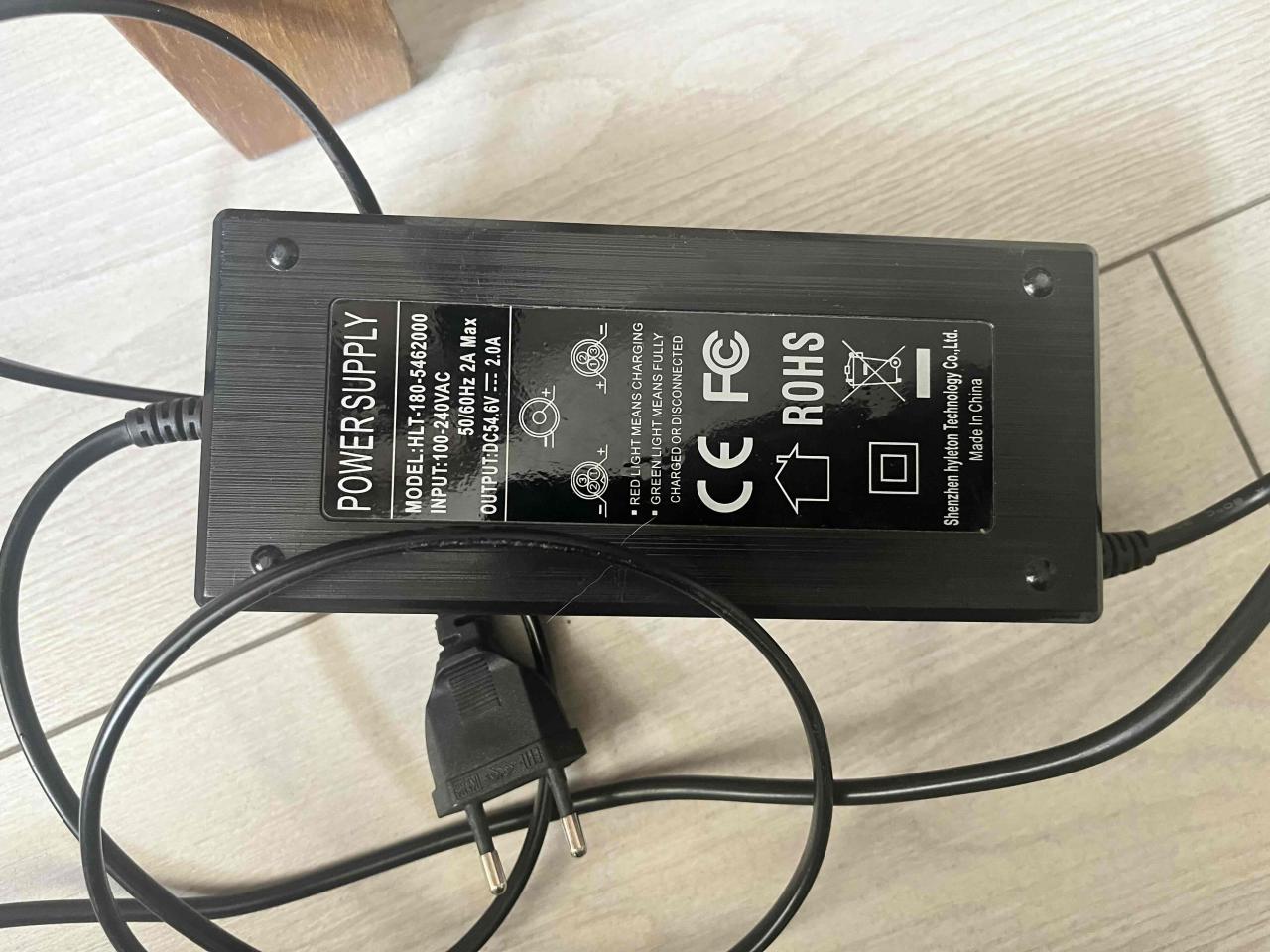 Scooter eléctrico plegable negro - miniatura 4