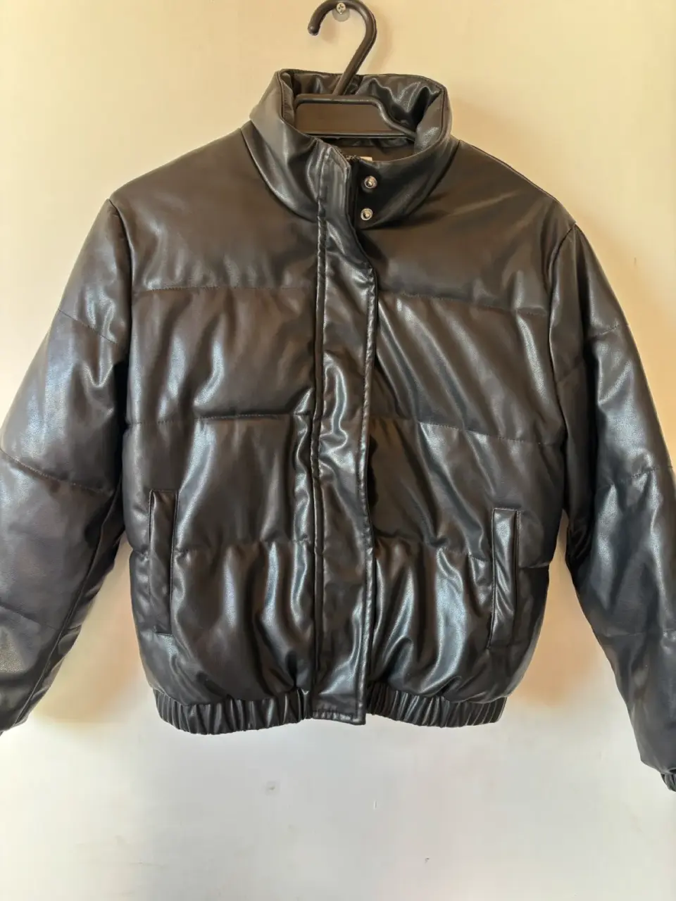 Chaqueta puffa eco cuero niña - miniatura 4