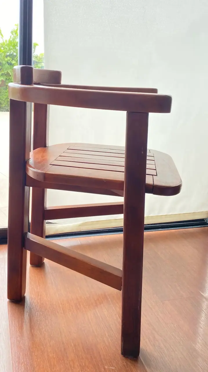 Silla de madera traída de Villarica - miniatura 2