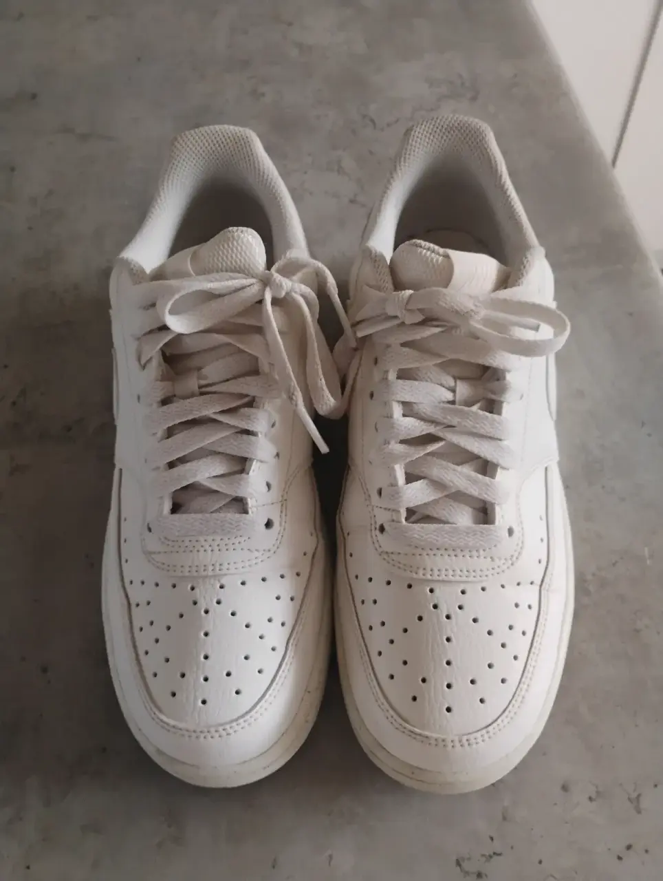 Zapatillas deportivas blancas - miniatura 2