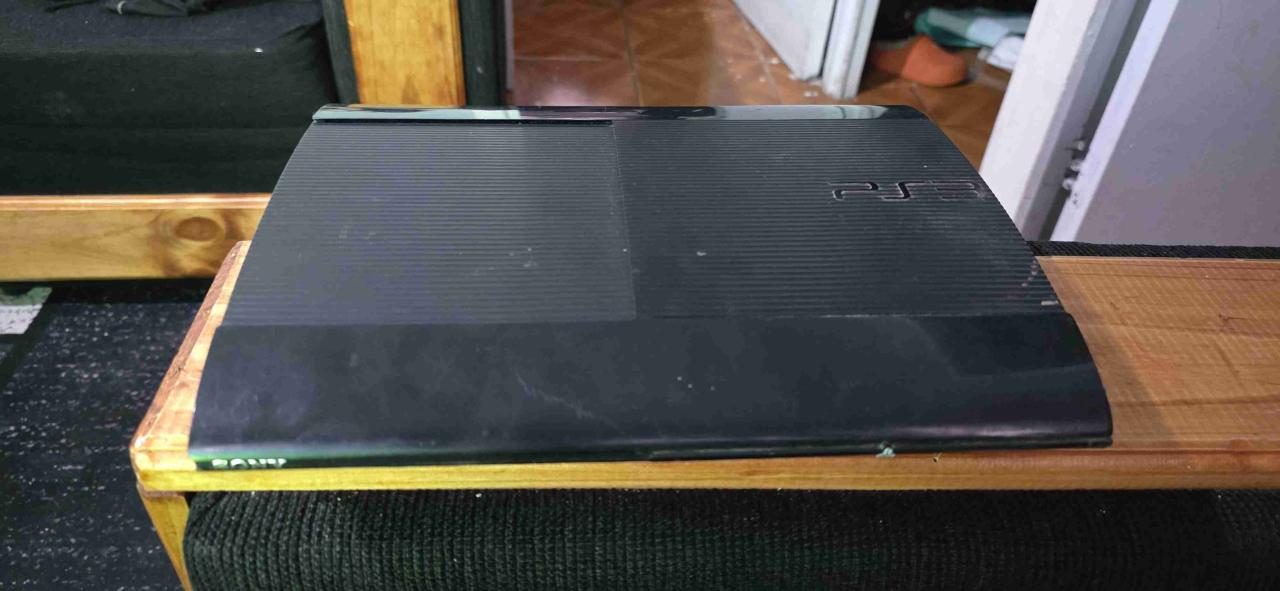 Consola PS3 negra usada - miniatura 1