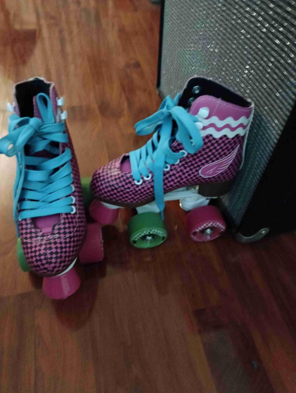 Patines de cuatro ruedas rosados - miniatura 4