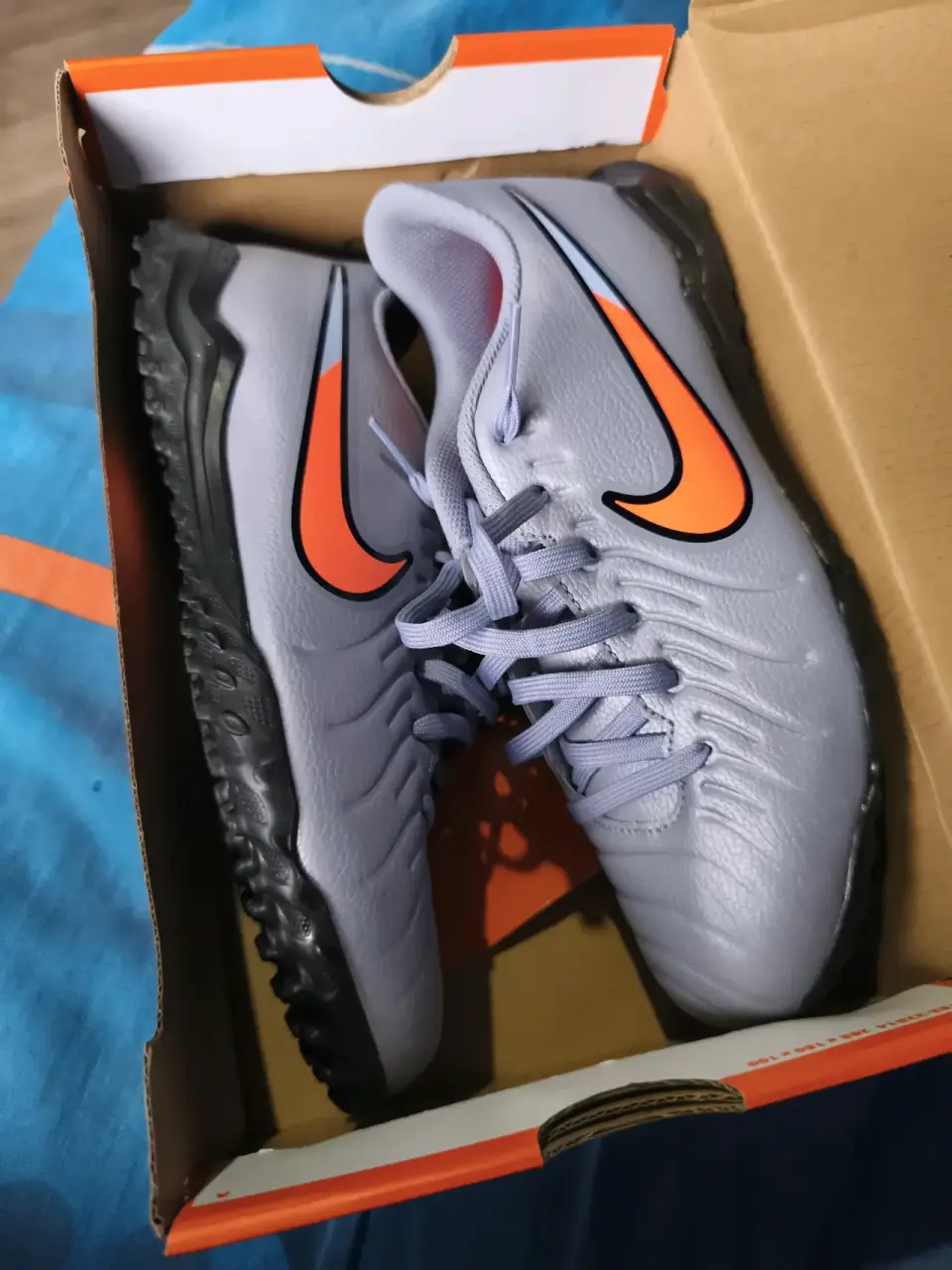 Zapatillas deportivas grises Nike - miniatura 2