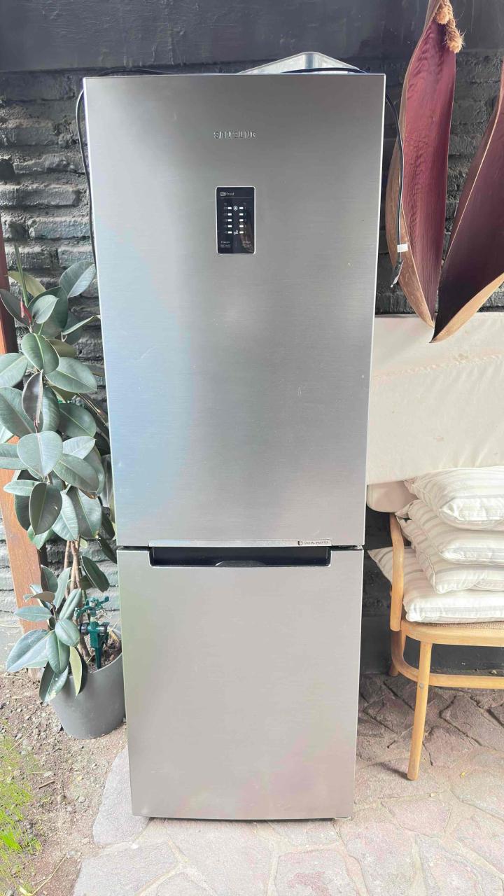 Refrigerador Samsung Bottom Mount de 328L No Frost - miniatura 3