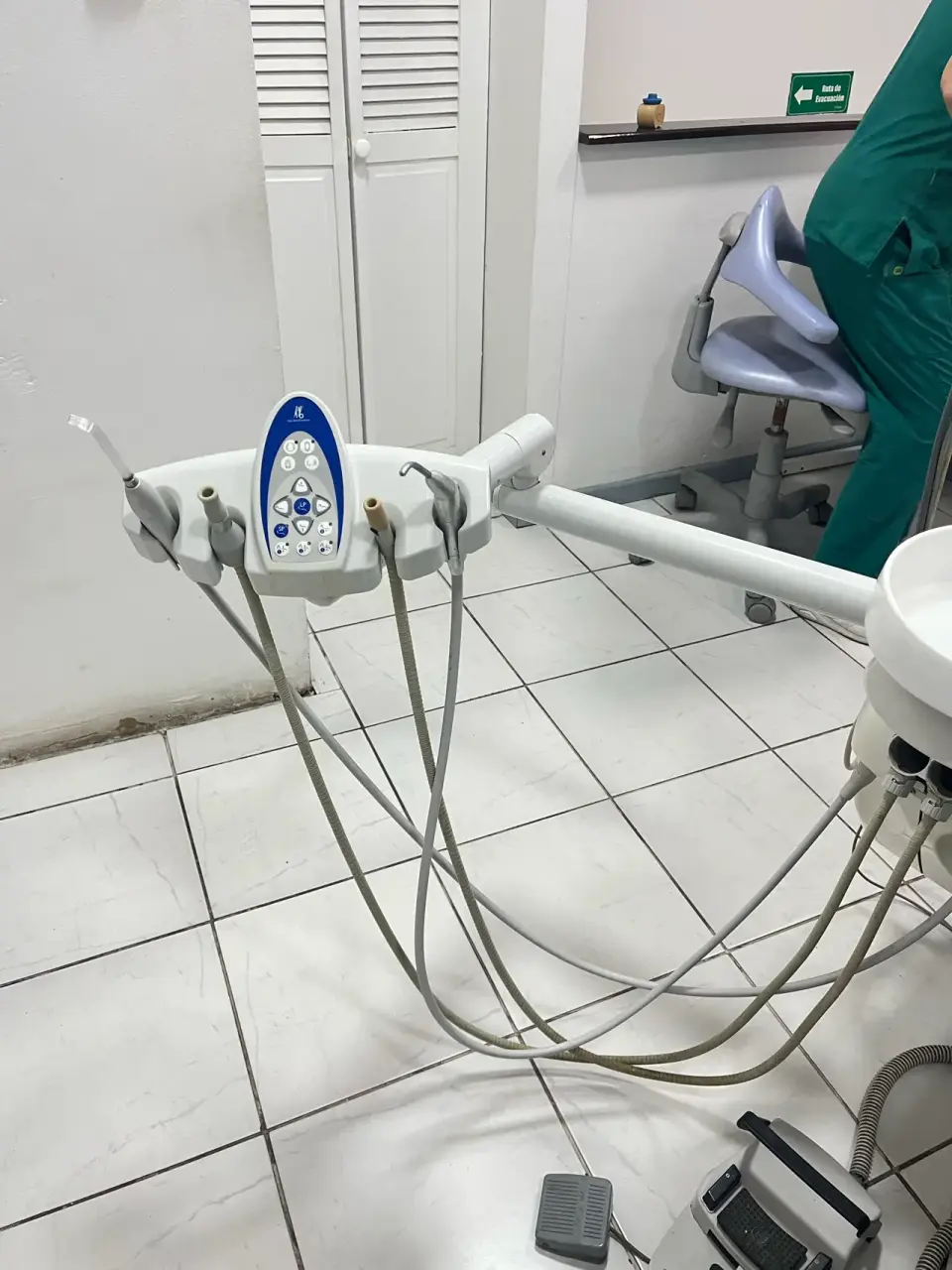 Sillón dental KaVo con unidad - miniatura 6