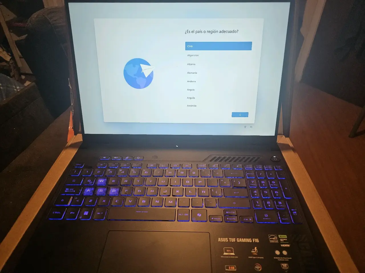 Laptop Asus TUF Gaming F16 Nuevo - miniatura 1