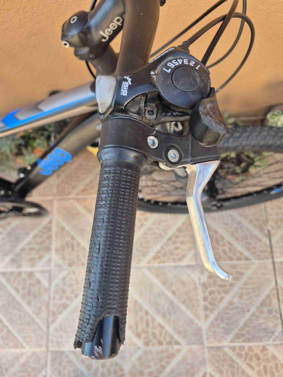 Bicicleta montaña Jeep ,  Modelo  kongur aro 24 - miniatura 2