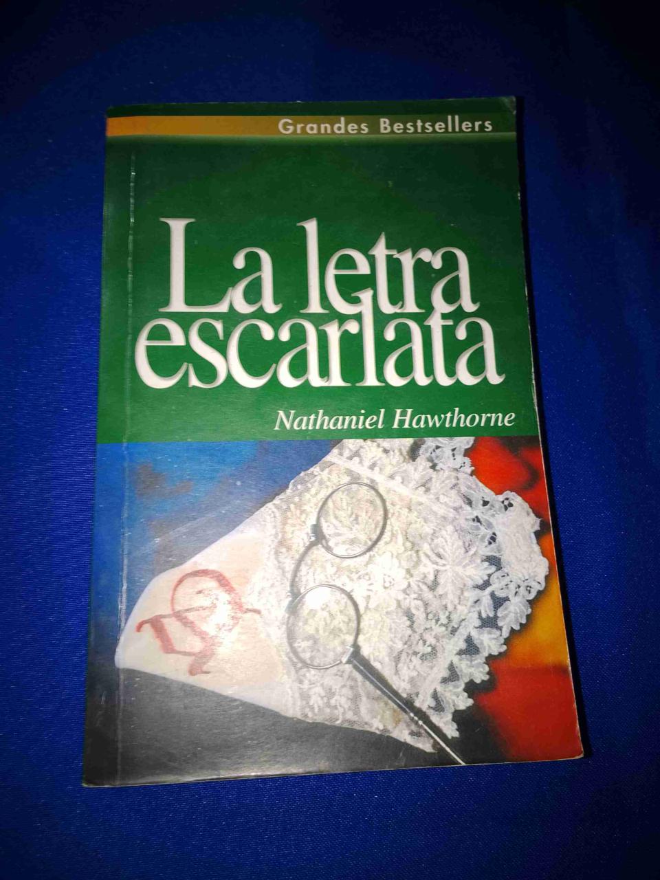 Libro 'La letra escarlata'