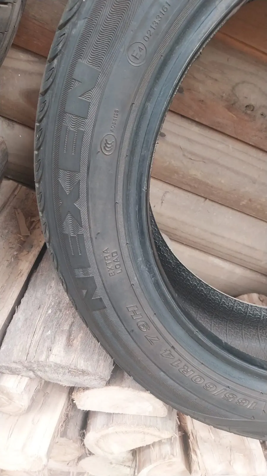 Neumático Nexen 165/60R14 - miniatura 1