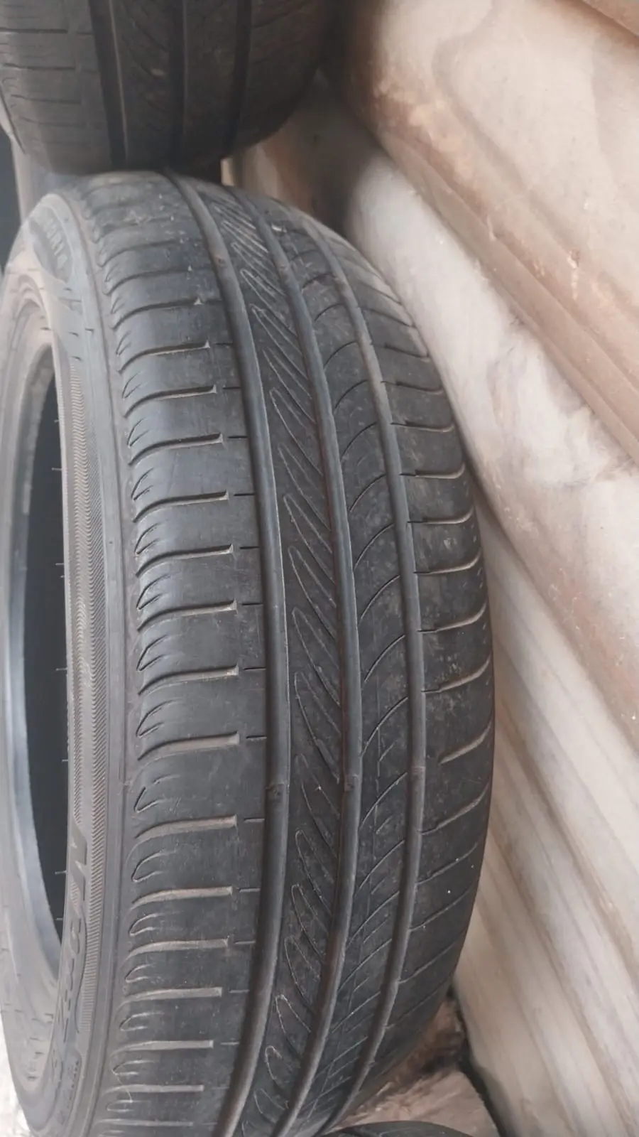 Neumático Nexen 165/60R14 - miniatura 4